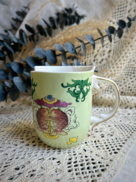 Seletti Hybrid Фарфоровая кружка Anastasia с жар-птицей и рыбами, размеры: 8,5x8,5x10 см