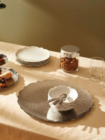 Alessi Dressed Металлический поднос с фактурным узором, диаметр - 35 см, нержавеющая сталь