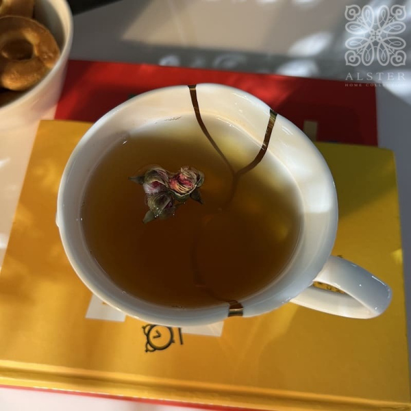Seletti Kintsugi Фарфоровая кружка с цветком, размеры: 8,5х8,5х9 см, цвет - белый, красный, золотой