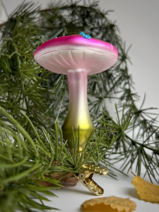 Inge Glas Стеклянная елочная игрушка на прищепке Розовый мухомор с плоской шляпкой, 8,5 см