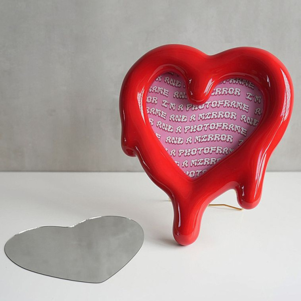 Seletti Melted Heart Фоторамка или зеркало Растаявшее сердце, рзмеры: 35х30h см, цвет - красный