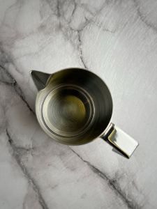 Alessi Creamer Металлический сливочник, размеры: 5,9х5,9х7,2h см, объем - 155 мл, полированная сталь