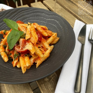 Revol Arborescence Фарфоровая тарелка для супа, 24 см, черный