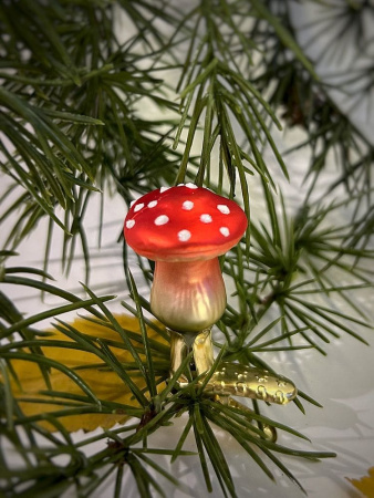 Inge Glas Стеклянная елочная игрушка на прищепке Плоский мини - мухомор, размер - 4,5 см
