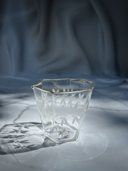 Seletti Classics on Acid Стеклянный стакан Burano, размеры: 9,3х9,3х8,1 см, цвет - прозрачный