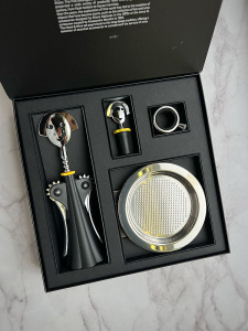 Alessi Wine Подарочный набор: штопор, заглушка для бутылки, кольцо от капель, подставка для бокала