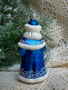 Inge Glas Стеклянная елочная игрушка Дед Мороз в синей шубе, размер - 14,5 см