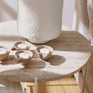 Pomax Trevi  Журнальный столик, 47x47х42 см, цвет - слоновая кость, белый матовый