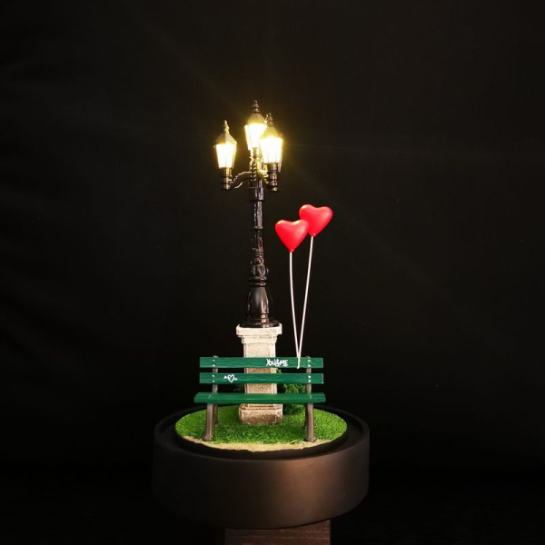 Seletti My Little Настольная лампа Valentine, 11,2х11,2х22,8h см, цвет - черный, зеленый, красный