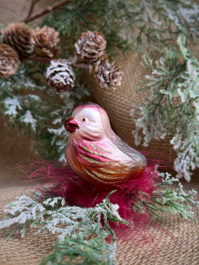 Inge Glas Стеклянная елочная игрушка на прищепке Бордовая птичка в пушистом гнезде, 7 см