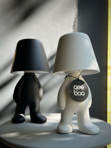 Qeeboo Sweet Brothers TOM Декоративный светильник, размеры: 15x15x31 см, цвет - белый матовый