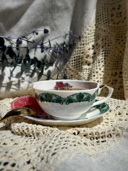 Seletti Hybrid Фарфоровая чайная пара Isidora, 10,5х10,8х5,7 см, цвет - белый, зеленый, сиреневый