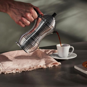 Alessi Pulcina Гейзерная кофеварка на 6 чашек эспрессо или 1 американо, объем - 300 мл