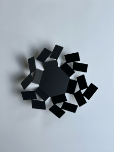 Alessi La Stanza dello Scirocco Металлическое блюдо для фруктов, размеры: 24,5х23,2х6,2h см