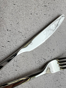 Alessi Amici Десертный нож, длина - 18,5 см, полированная нержавеющая сталь