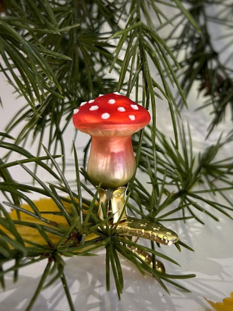 Inge Glas Стеклянная елочная игрушка на прищепке Плоский мини - мухомор, размер - 4,5 см
