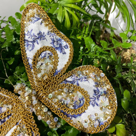 Goodwill Елочная игрушка на прищепке Бабочка с золот. пайетками, размер - 17 см, цвет - белый, синий