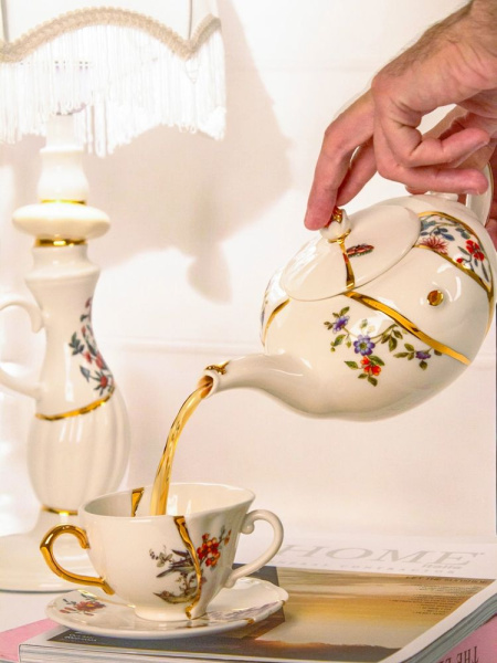 Seletti Kintsugi Фарфоровая чайная пара с двумя ручками, цвет - белый, золотой