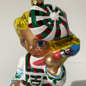 Mysteria Стеклянная елочная игрушка Девочка - художник, 7х5,5х11,5h см