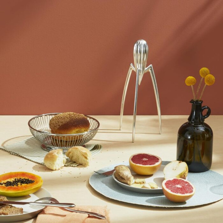Alessi Juicy Salif Соковыжималка для цитрусовых, размеры: 14х14х29h см, цвет - зеркальный алюминий