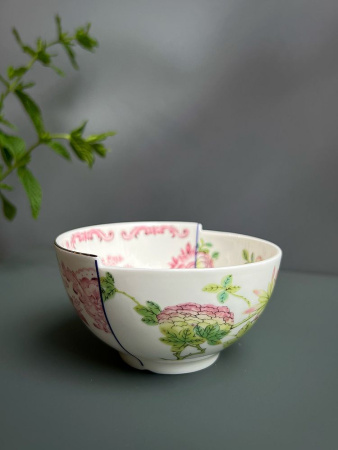 Seletti Hybrid Фарфоровая пиала Olinda, размеры: 10,5х10,5х5,7 см, цвет - белый, розовый, зеленый
