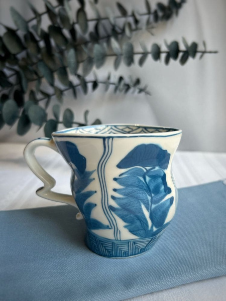 Seletti Classics on Acid Кружка Sake Flower, размеры: 11,5х8,5х8,5h см, цвет - белый, синий