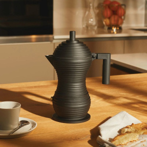 Alessi Pulcina Гейзерная кофеварка на 3 чашки эспрессо, объем - 150 мл, цвет - черный матовый