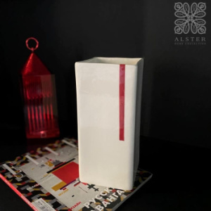 Cera Ваза из полуфарфора "Четыре угла", 25 см, белый/красный