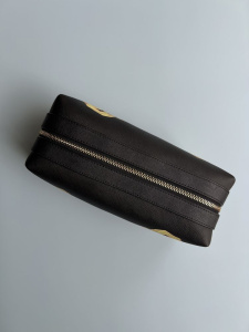 Seletti Toiletpaper Washbag Косметичка с рисунком Lipstick, размеры: 25,5х12,5х12 см, цвет - черный
