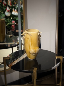 Ваза - скульптура Бык бежевый, автор - A. Kruglikova