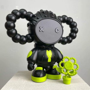 Ivanovartist Toy Artistrash Керамическая статуэтка Чебурашка, высота - 25 см, черный с лимонным