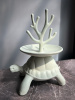 Qeeboo Turtle Керамическая подставка для украшений, размеры: 29x26x22 см, цвет - свето-серый