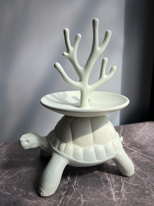 Qeeboo Turtle Керамическая подставка для украшений, размеры: 29x26x22 см, цвет - свето-серый