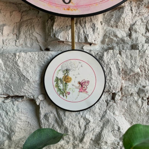 Roger Lascelles Настенные часы с маятником 