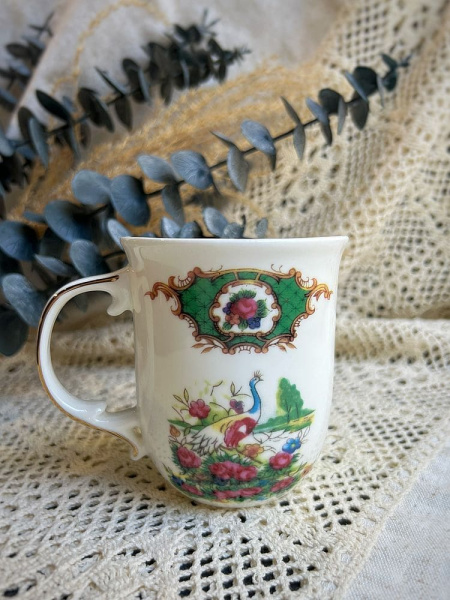 Seletti Hybrid Фарфоровая кружка Anastasia с жар-птицей и рыбами, размеры: 8,5x8,5x10 см