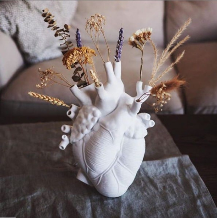 Seletti Love in Bloom Ваза - сердце с металлической подставкой, 25 см, цвет - белый матовый
