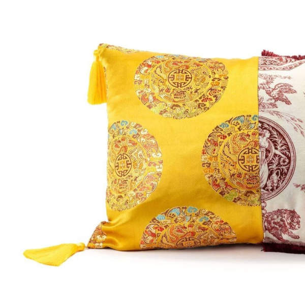 Seletti Hyrid Декоративная прямоугольня подушка Ottavia с кистями и бахромой, размеры: 50х35 см