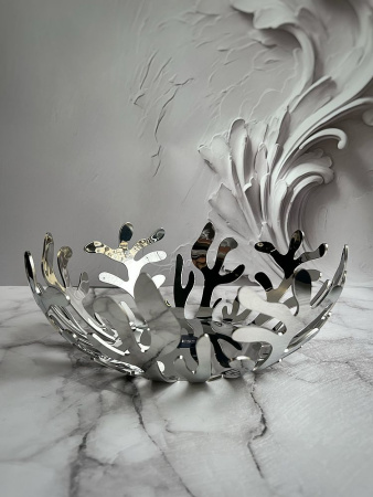Alessi Mediterraneo Металлическое блюдо для фруктов, размеры: 25х25х9h см, полированная сталь