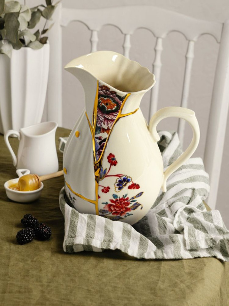 Seletti Kintsugi Фарфоровый кувшин для напитков, размеры: 19х14,5х25,5h см, цвет - белый, золотой