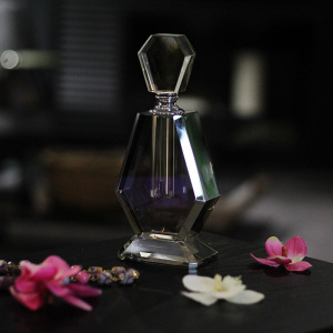 Abhika Хрустальная бутыль для парфюма, 8х5х18 см, серый