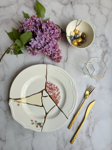 Seletti Kintsugi Тарелка для основного блюда, диаметр - 27.5 см, цвет - белый, красный, золотой