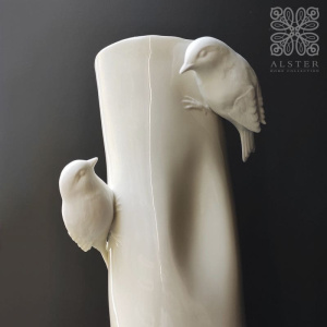 Shishi Фарфоровая ваза Птички, размеры: 17х11х45h см, цвет - белый