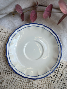 Gien Filet Bleu Monogramme Чайная пара с буквой М, объем - 450 мл, цвет - белый, синий