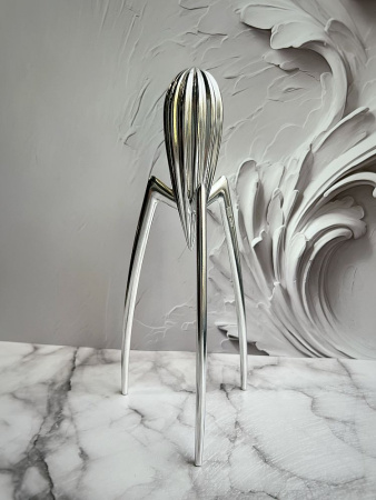 Alessi Juicy Salif Соковыжималка для цитрусовых, размеры: 14х14х29h см, цвет - зеркальный алюминий