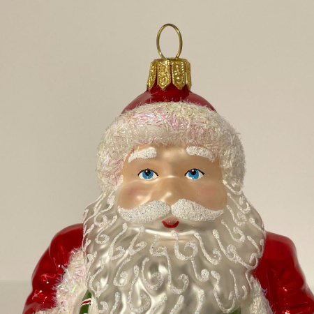 Impuls Стеклянная елочная игрушка Дед Мороз с подарками, высота - 13 см