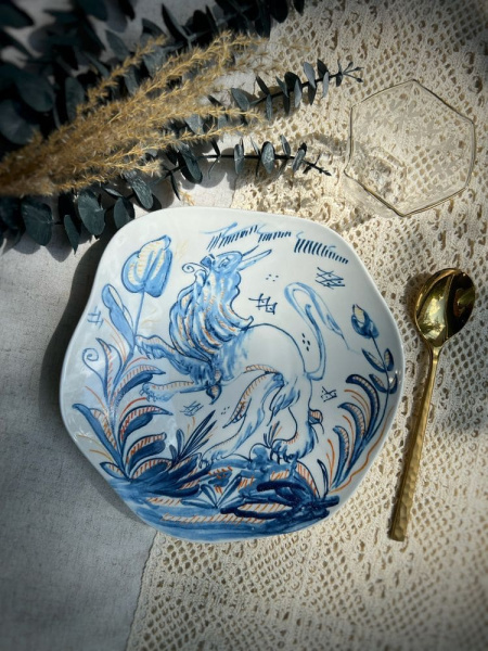 Seletti Classics on Acid Тарелка для супа Leone, размеры 25,3х24,9х4,5 см, цвет - белый, синий