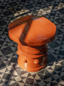 Serax Rust Clara Керамический столик, размеры: 40х39х37h см, цвет - терракотовый