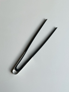 Alessi Domenica Кулинарные щипцы, длина - 32 см, цвет - черный, зеркальный
