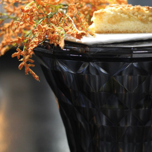 Kartell Stone Кофейный столик или табурет, 30х30х45h см, цвет - дымчатый