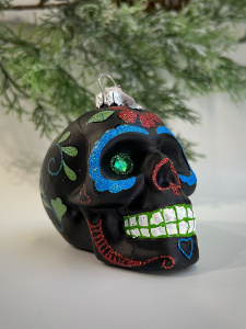 Inge Glas Magic Стеклянная елочная игрушка Черный череп с красным цветком, размер - 9 см